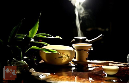 民丰消防培训进社区 居民学应急逃生技能【ag亚娱官网】(图3) AG亚娱集团