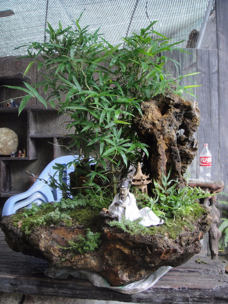 AG亚娱集团:330国道两车追尾一人被困 特勤消防液压撑顶成功救援(图3) AG亚娱集团官方