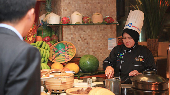 AG亚娱集团:嘉兴消防严查重点单位消控室 清剿火患43处