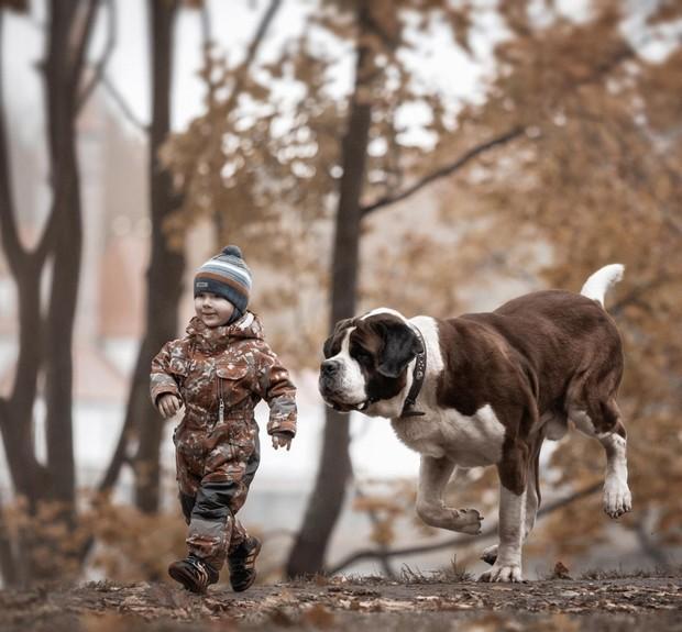 AG亚娱集团官方:宁海消防宣传车进广场 群众乐学防火经(图2) AG亚娱集团