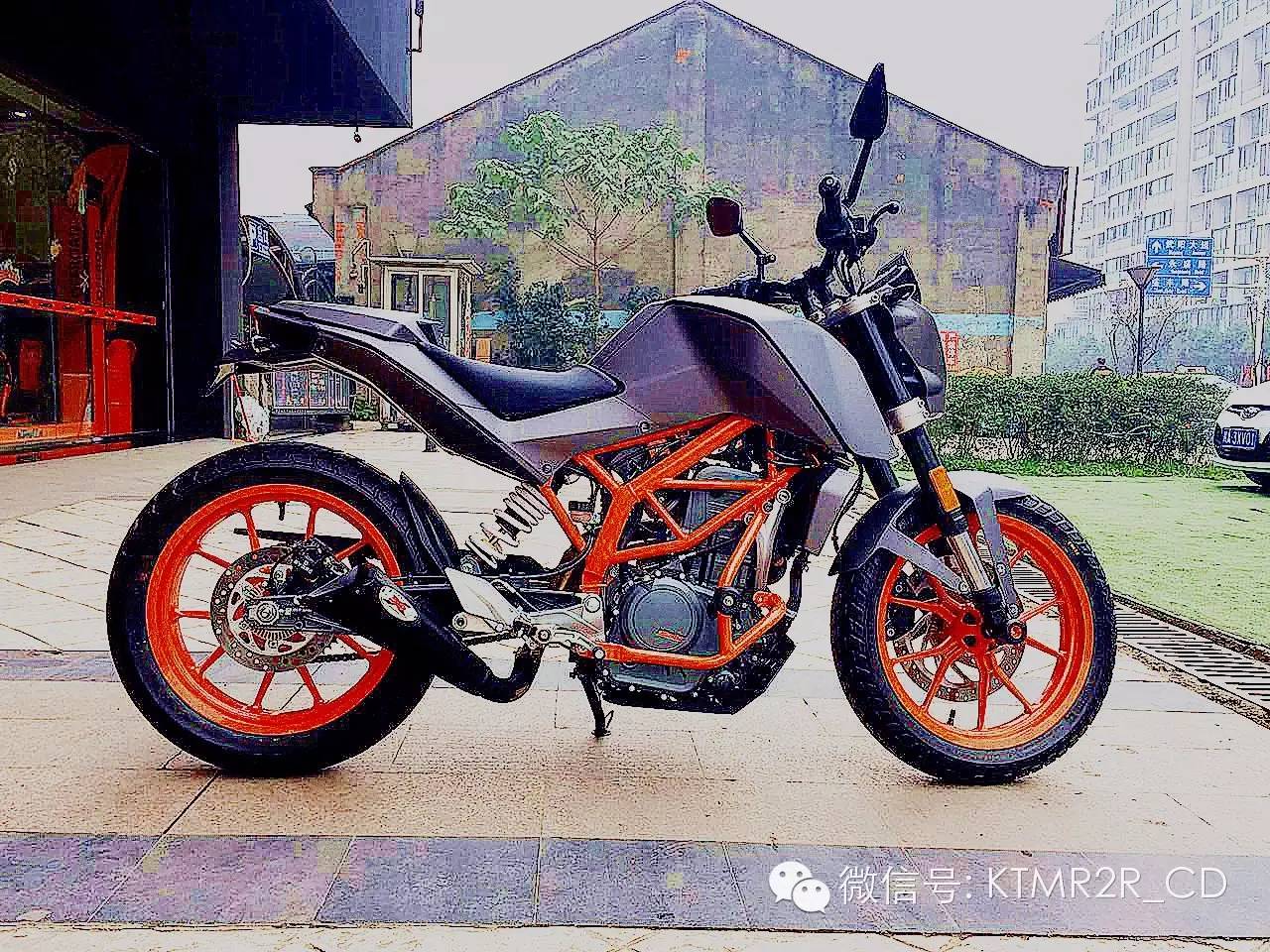 AG亚娱集团官方:宁海消防宣传车进广场 群众乐学防火经(图3) AG亚娱集团官方