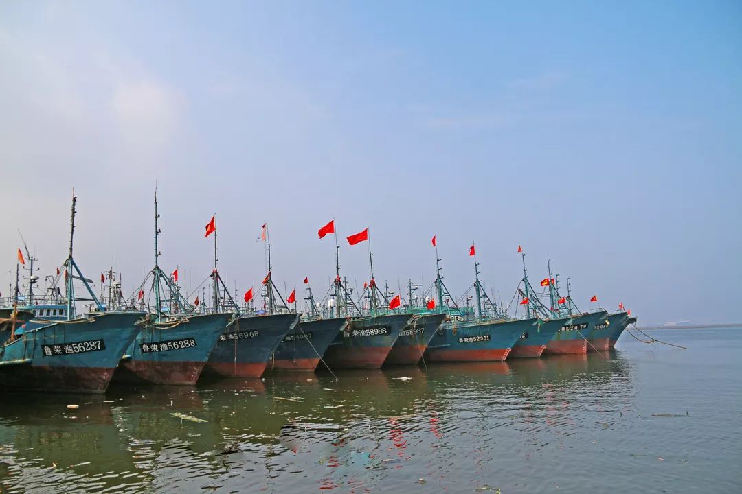 “AG亚娱集团”石鼓消防组织志愿者走街串巷送“防火礼包”