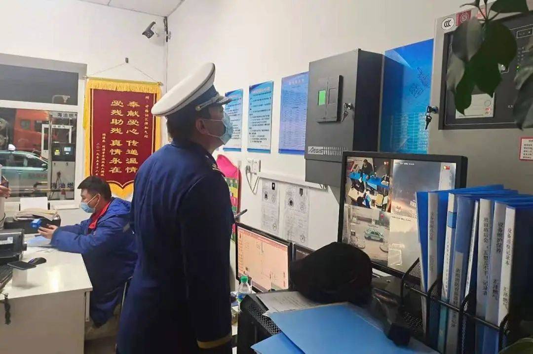 高新开发区消防救援大队组织开展消防宁静夜查行动【AG亚娱集团官方】(图2)
高新开发区消防救援大队组织开展消防宁静夜查行动【AG亚娱集团官方】(图2)